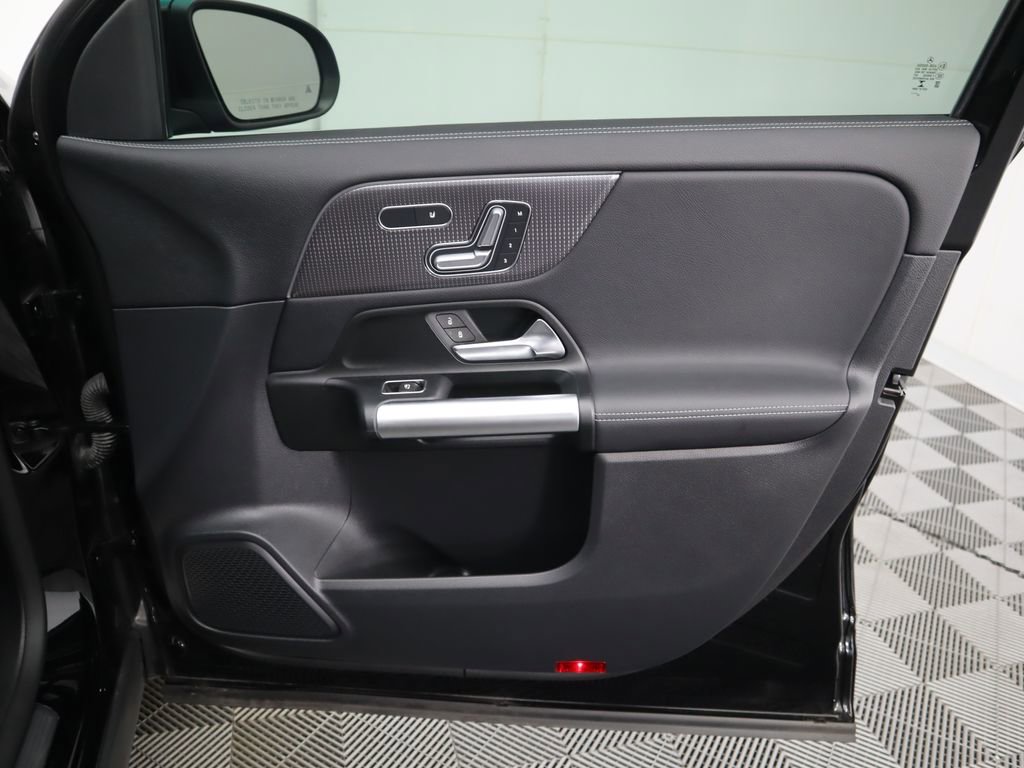 Used 2023 Mercedes-Benz GLA 250 image 25