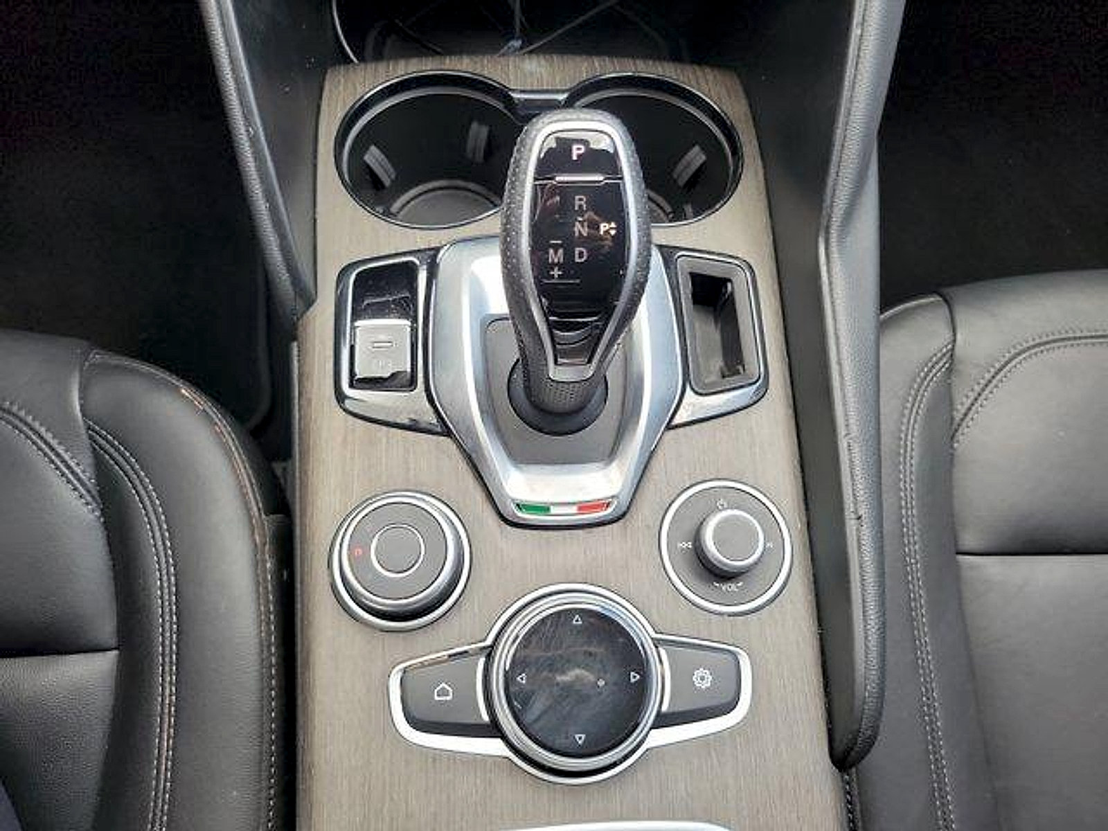Used 2023 Alfa Romeo Giulia Ti w/ Active Assist Plus Package RWD image 30