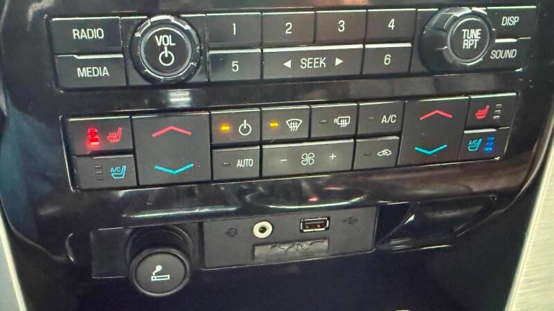 Used 2011 Ford F150 Platinum AWD/4WD image 23