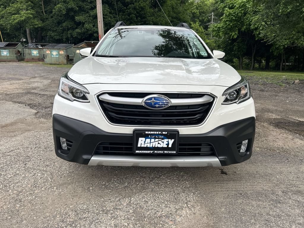 Certified 2022 Subaru Outback Limited AWD/4WD image 3