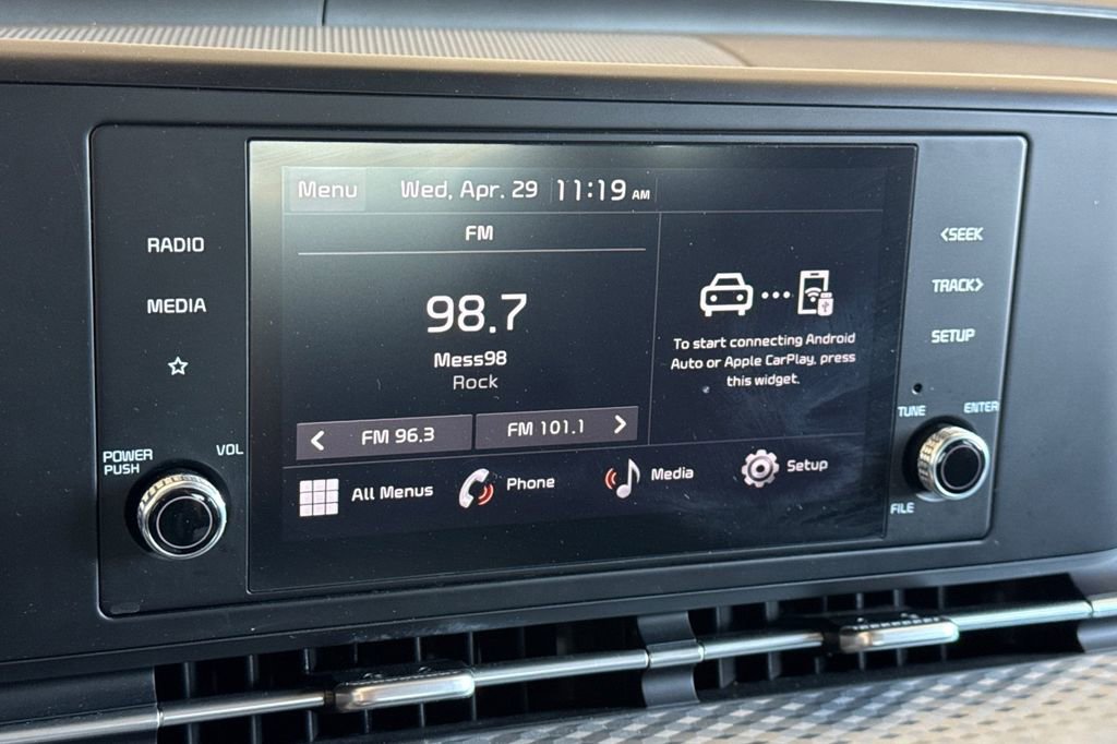 Used 2024 Kia Carnival LX FWD image 22
