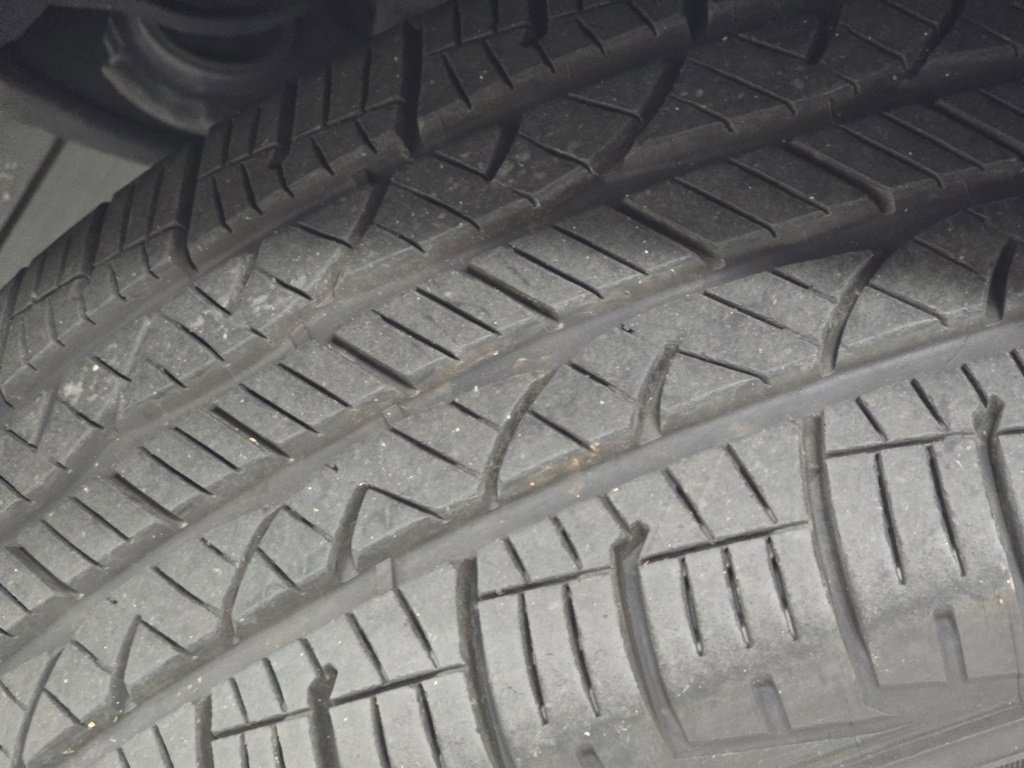 Used 2024 Jeep Compass Limited image 10