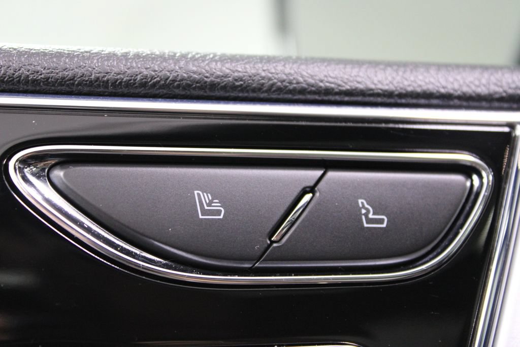 Used 2024 Lincoln Navigator L Reserve AWD/4WD image 40