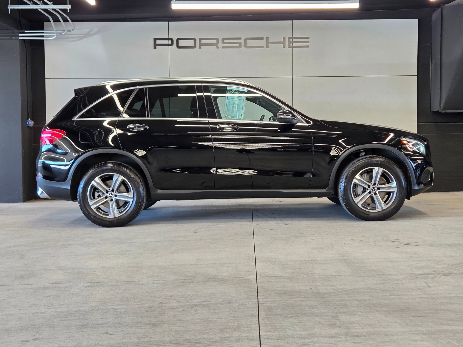 Used 2019 Mercedes-Benz GLC 300 GLC 300 image 31