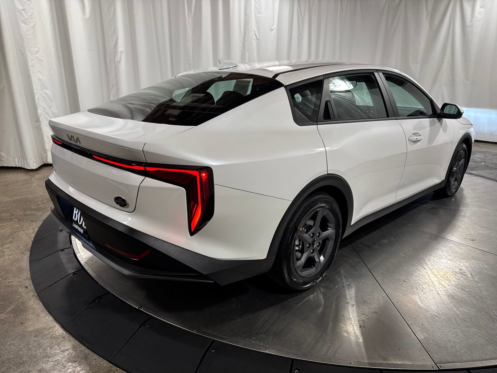 Certified 2025 Kia K4 LXS image 8