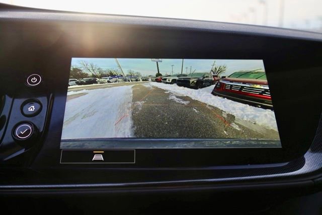 Used 2022 Buick Envision Preferred image 3