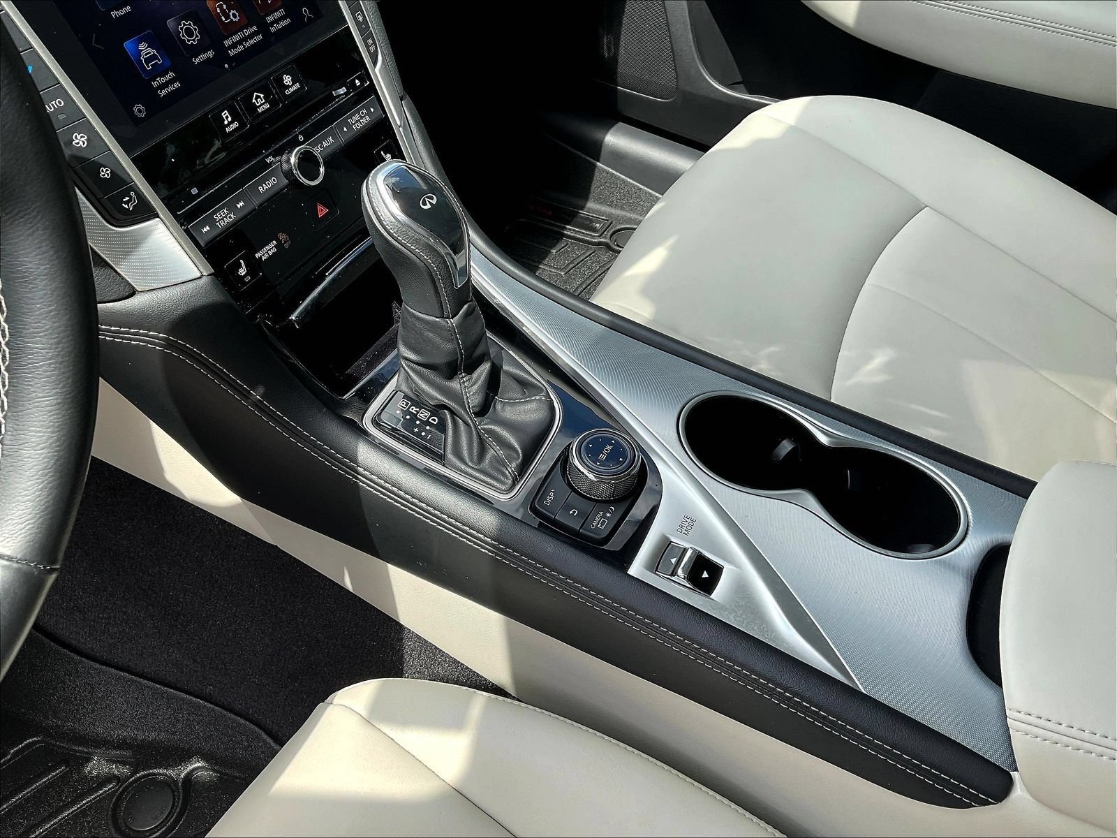 Used 2021 INFINITI Q50 Luxe w/ Cargo Package RWD image 20