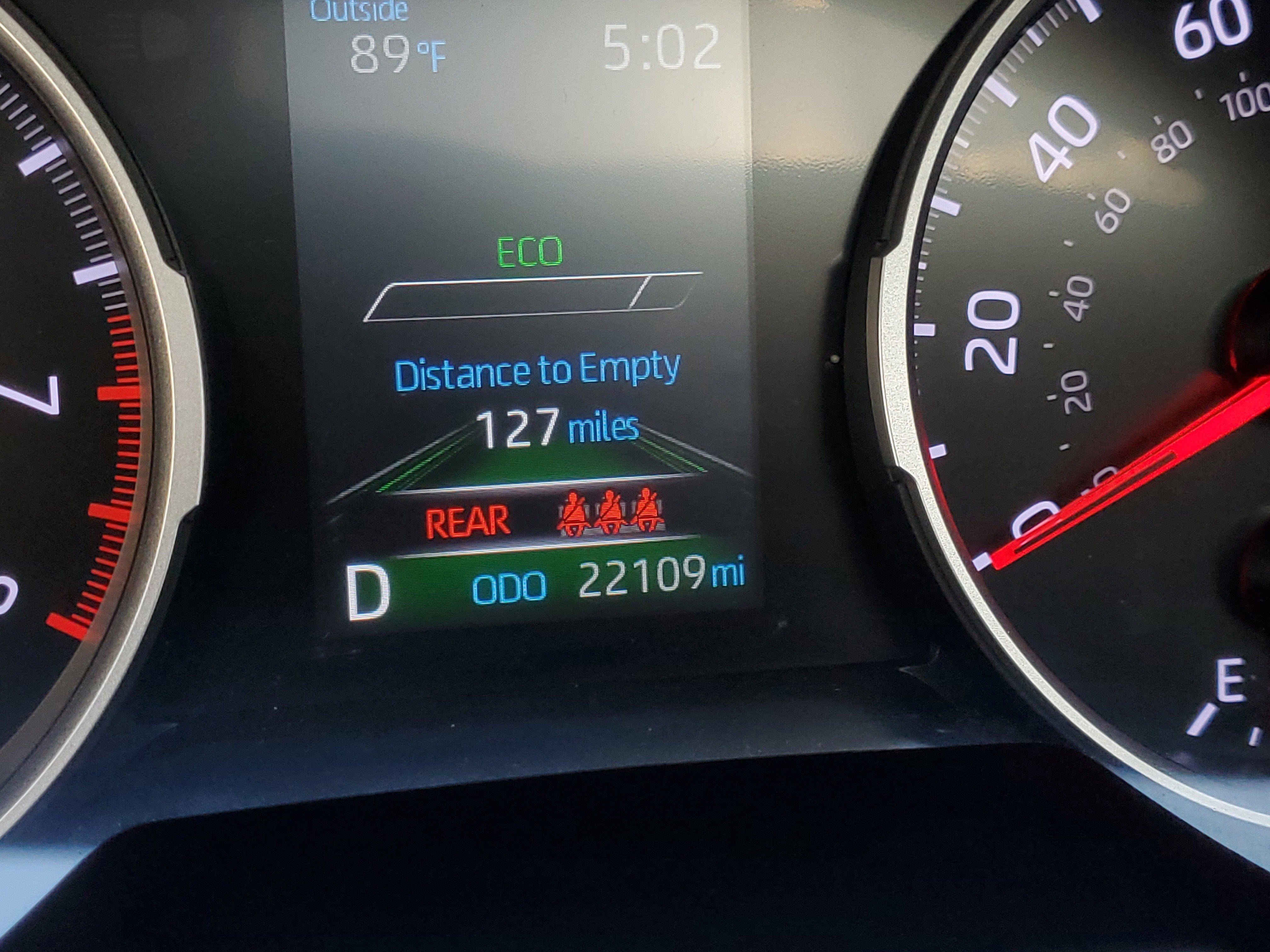 Used 2022 Toyota RAV4 XLE Premium image 28