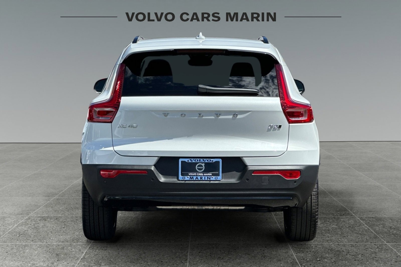 New 2026 Volvo XC40 B5 Ultra w/ Protection Package Premier image 7