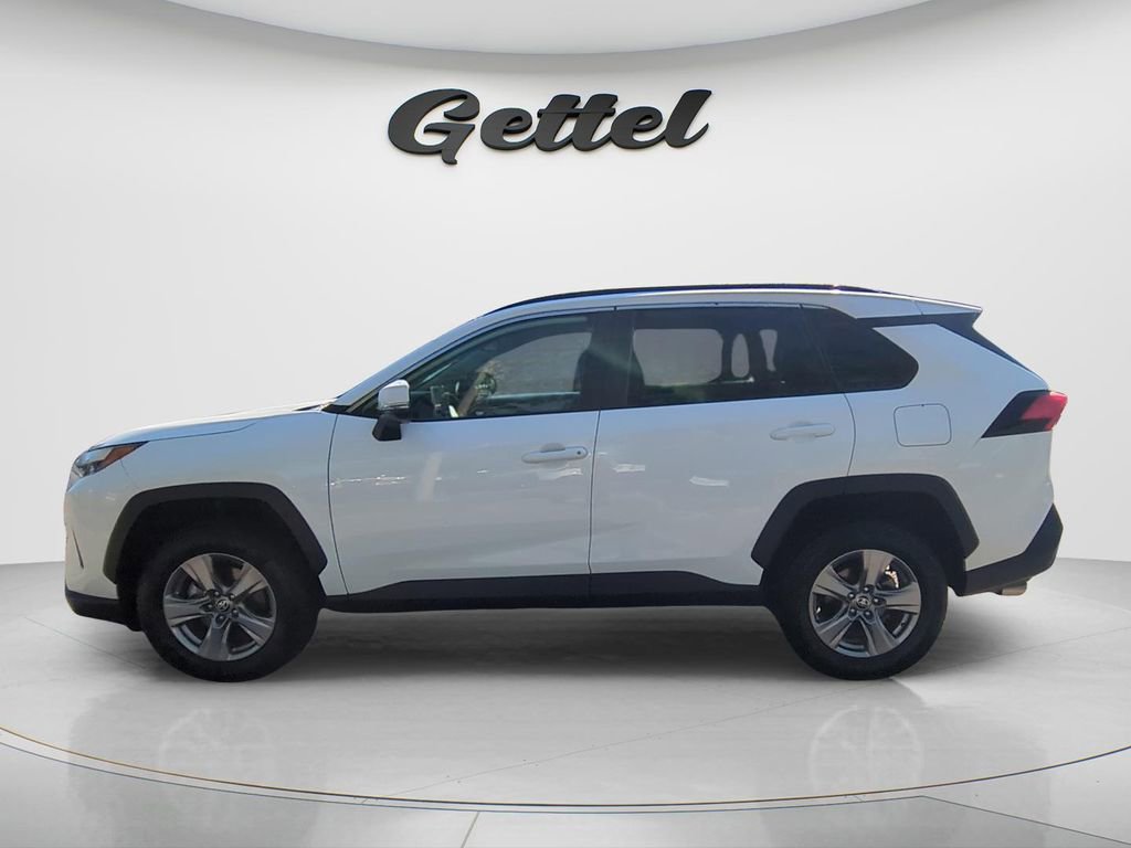 Used 2024 Toyota RAV4 XLE FWD image 7