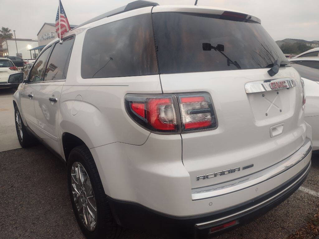 Used 2017 GMC Acadia Limited SLT image 4