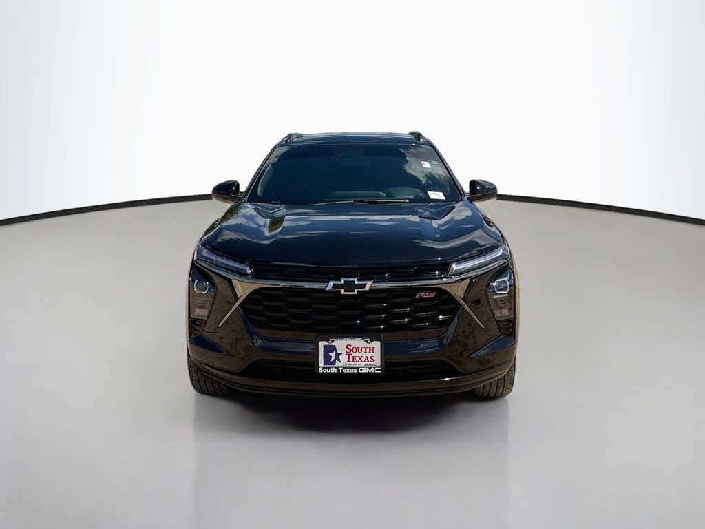 Used 2026 Chevrolet Trax RS w/ Driver Confidence Package FWD image 2