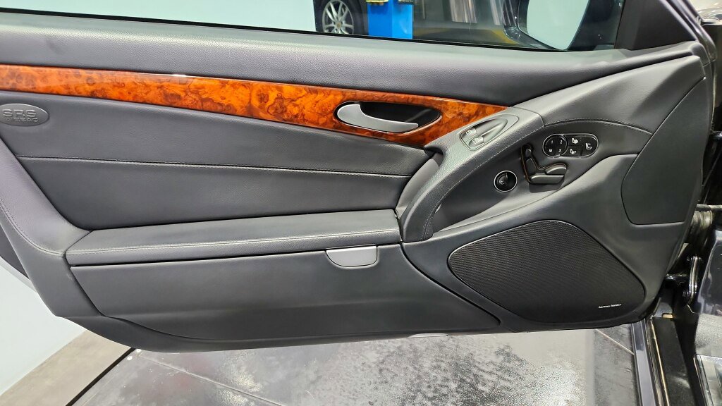 Used 2012 Mercedes-Benz SL 550 image 25