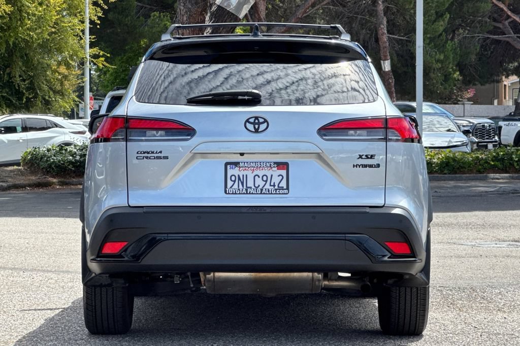 Certified 2024 Toyota Corolla Cross AWD Hybrid w/ Convenience Package image 4