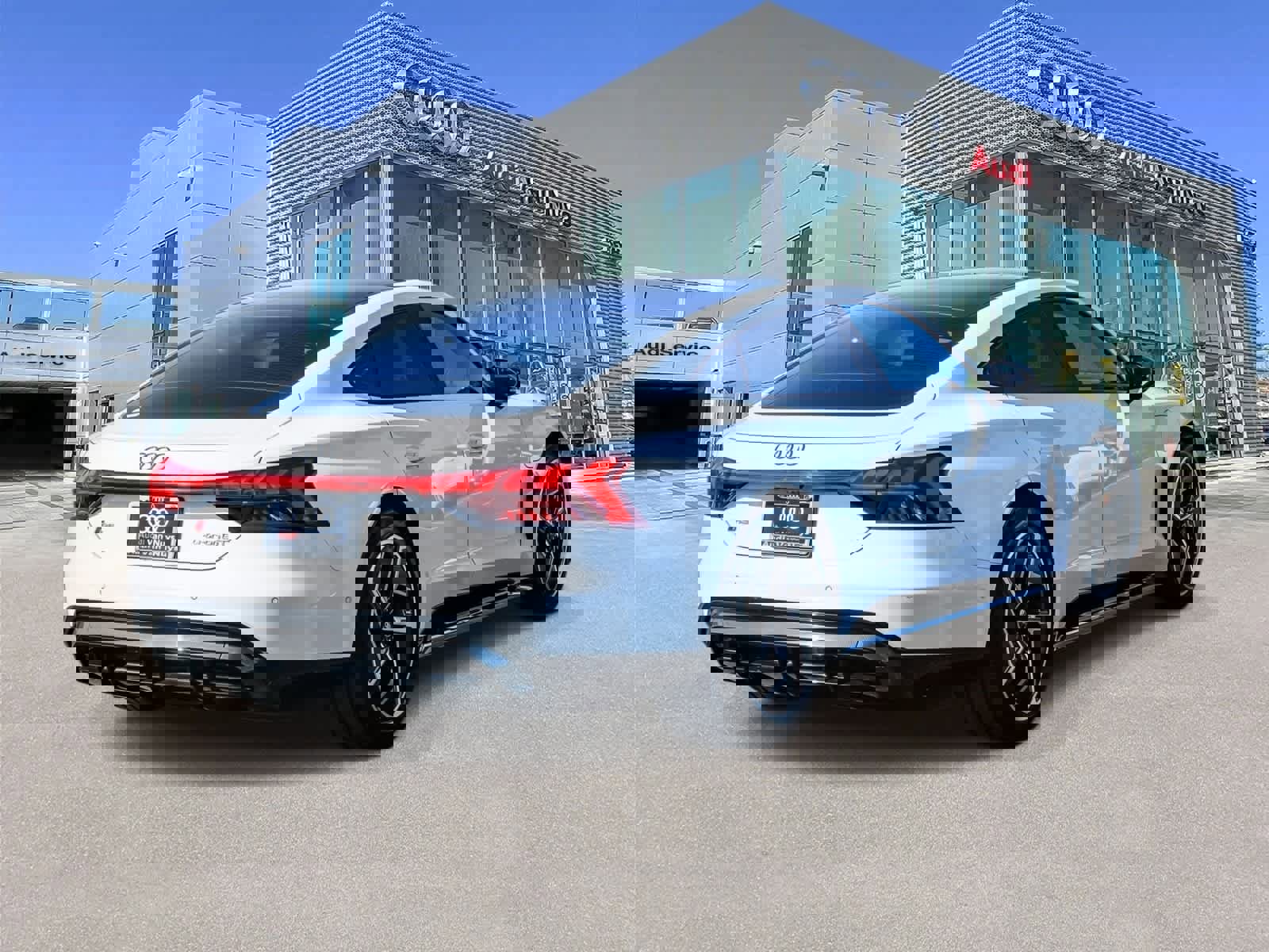 Used 2024 Audi RS e-tron GT image 4