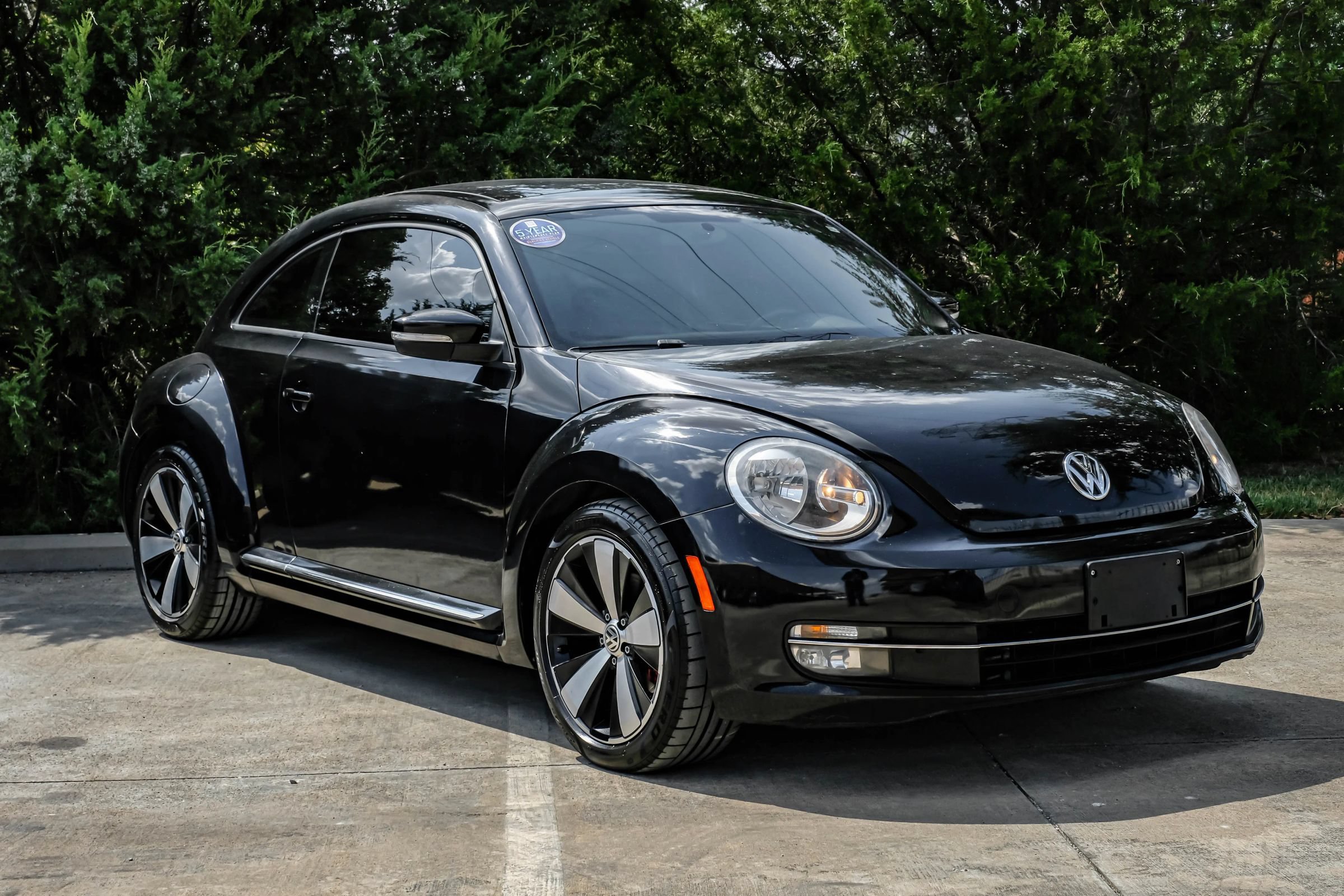 Used 2012 Volkswagen Beetle 2.0T FWD image 7