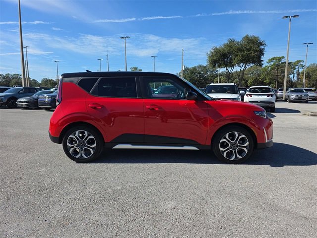 Used 2025 Kia Soul EX image 2