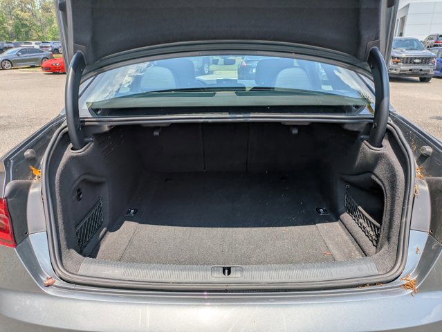 Used 2017 Audi A4 2.0T Premium Plus w/ Premium Plus Package AWD/4WD image 6