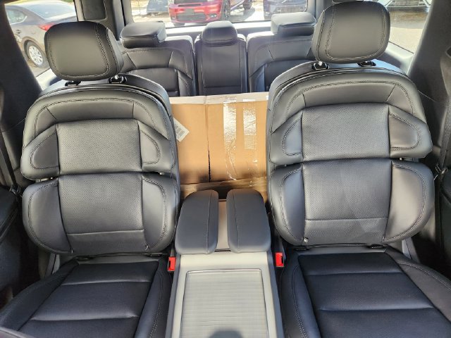 New 2026 Lincoln Navigator Reserve w/ Jet Appearance Package AWD/4WD image 14
