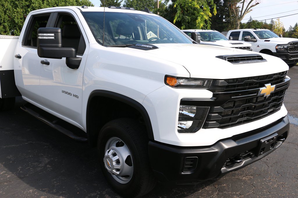 Used 2025 Chevrolet Silverado 3500 W/T w/ WT Convenience Package AWD/4WD image 43