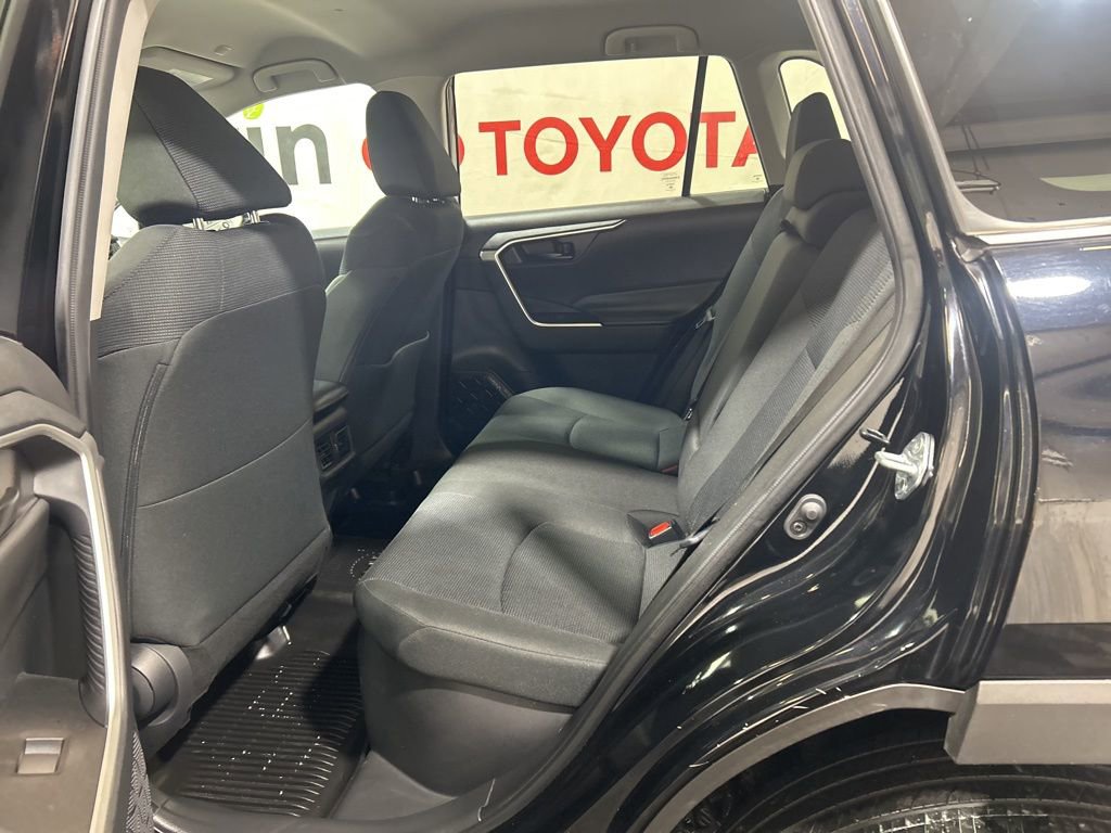 Used 2024 Toyota RAV4 LE AWD/4WD image 18