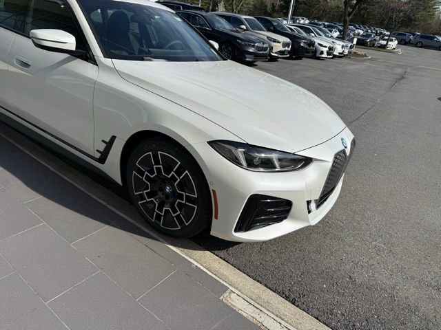 New 2026 BMW i4 xDrive40i w/ M Sport Package AWD/4WD image 4
