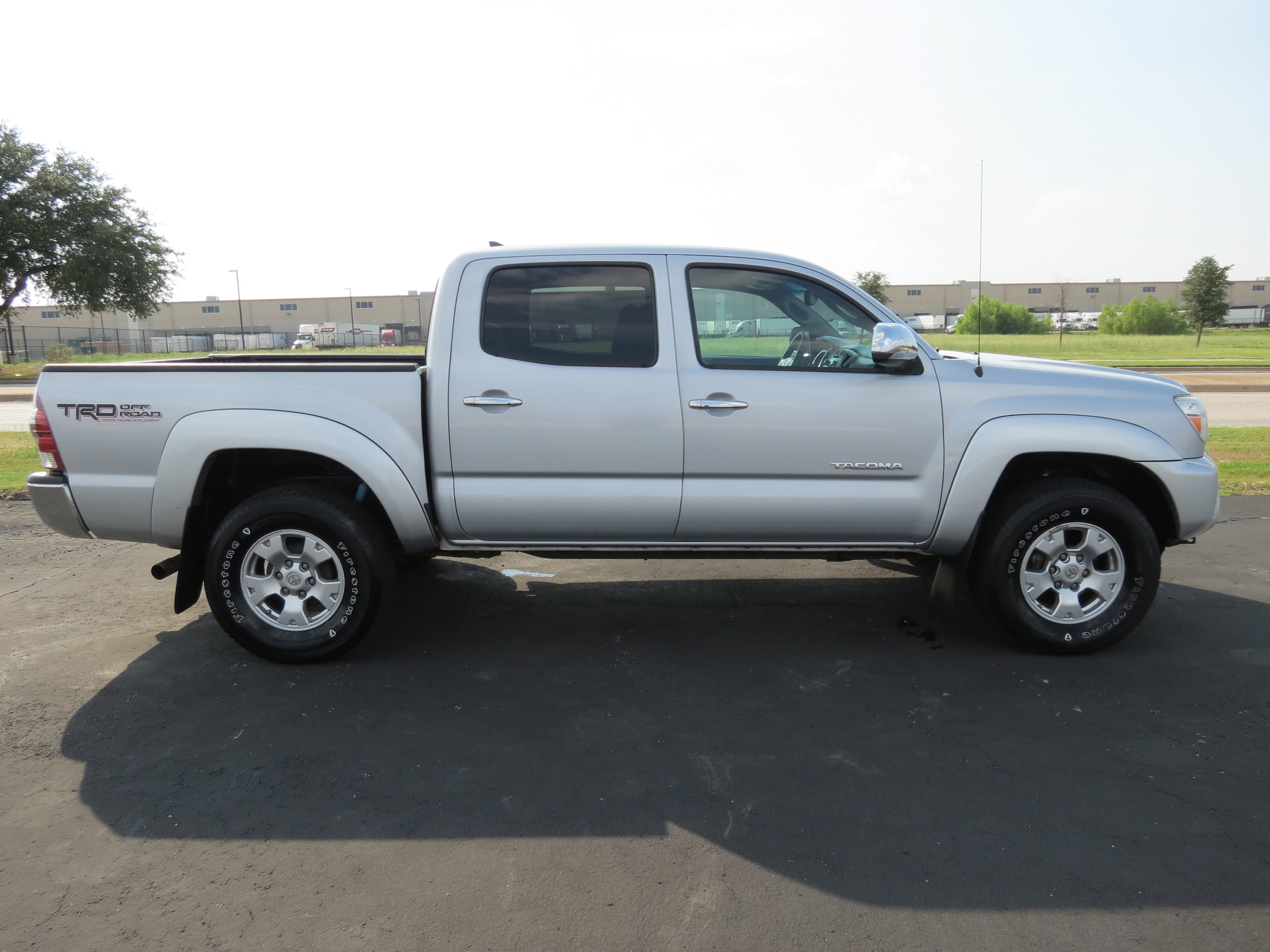 Used 2012 Toyota Tacoma PreRunner w/ TRD Off-Road Pkg RWD image 4
