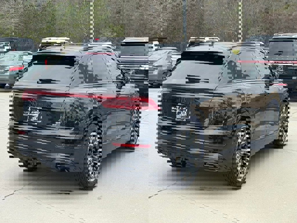 New 2026 Audi Q8 Premium Plus image 14