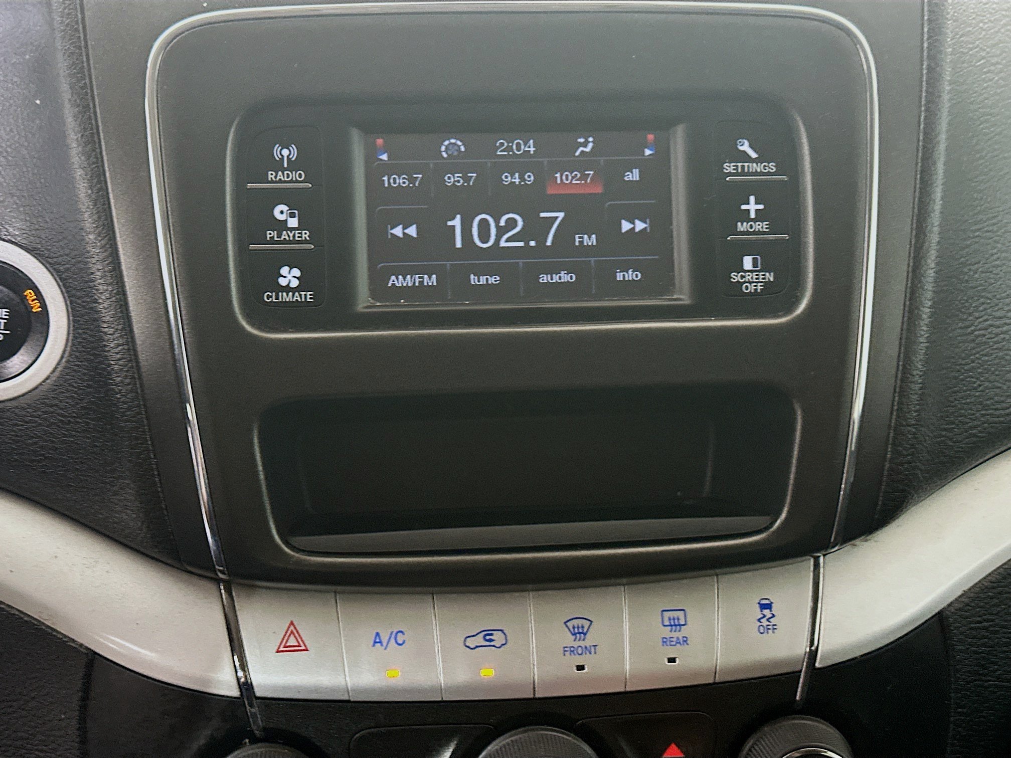 Used 2019 Dodge Journey SE FWD image 24