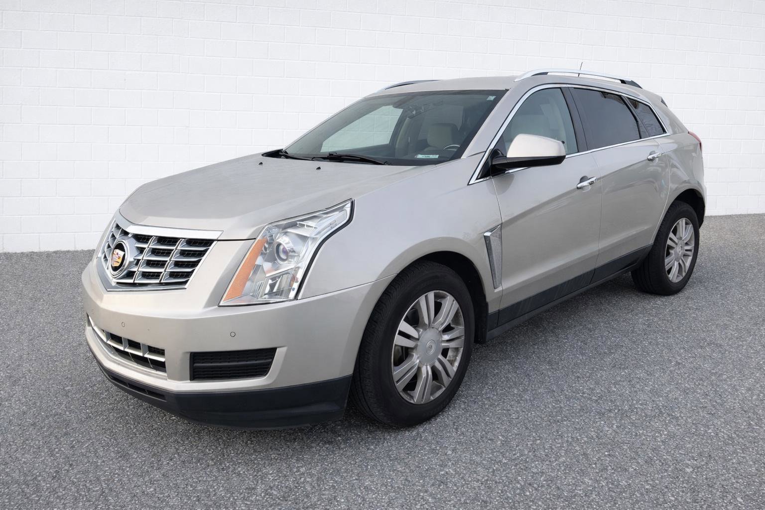 Used 2016 Cadillac SRX Luxury image 1