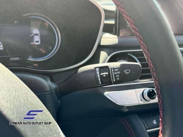 Used 2023 Genesis G70 2.0T w/ Sport Prestige Package image 26