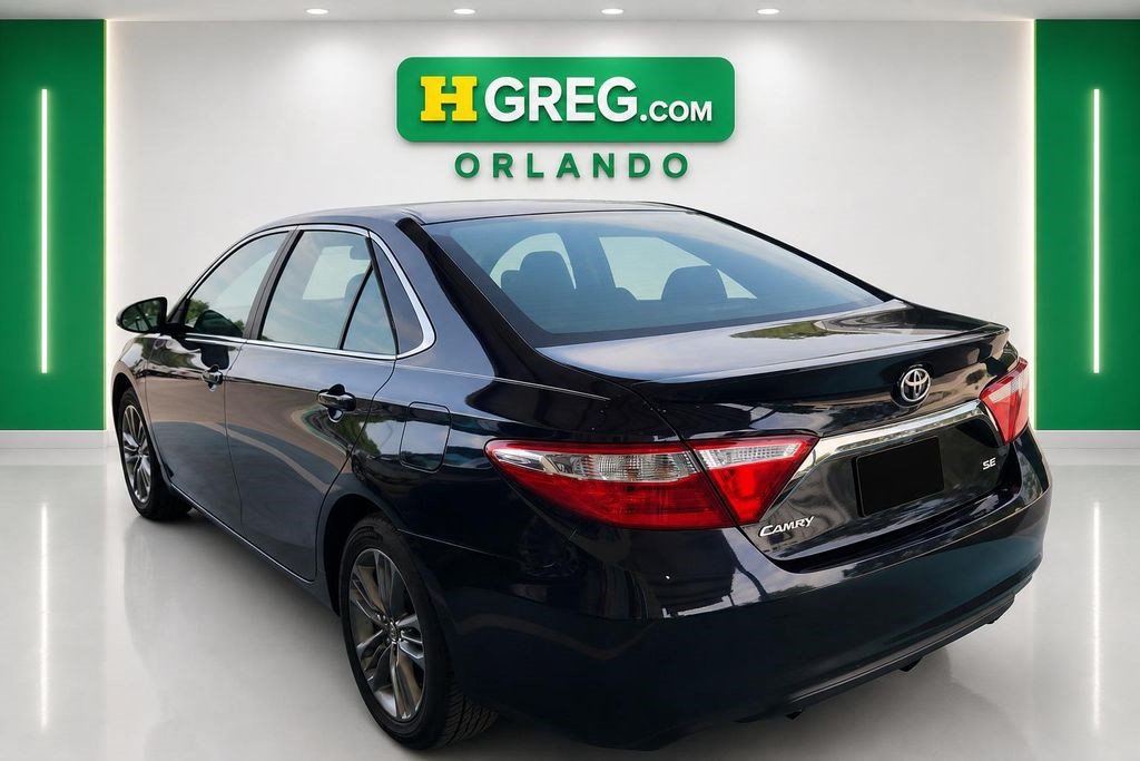Used 2017 Toyota Camry SE FWD image 2