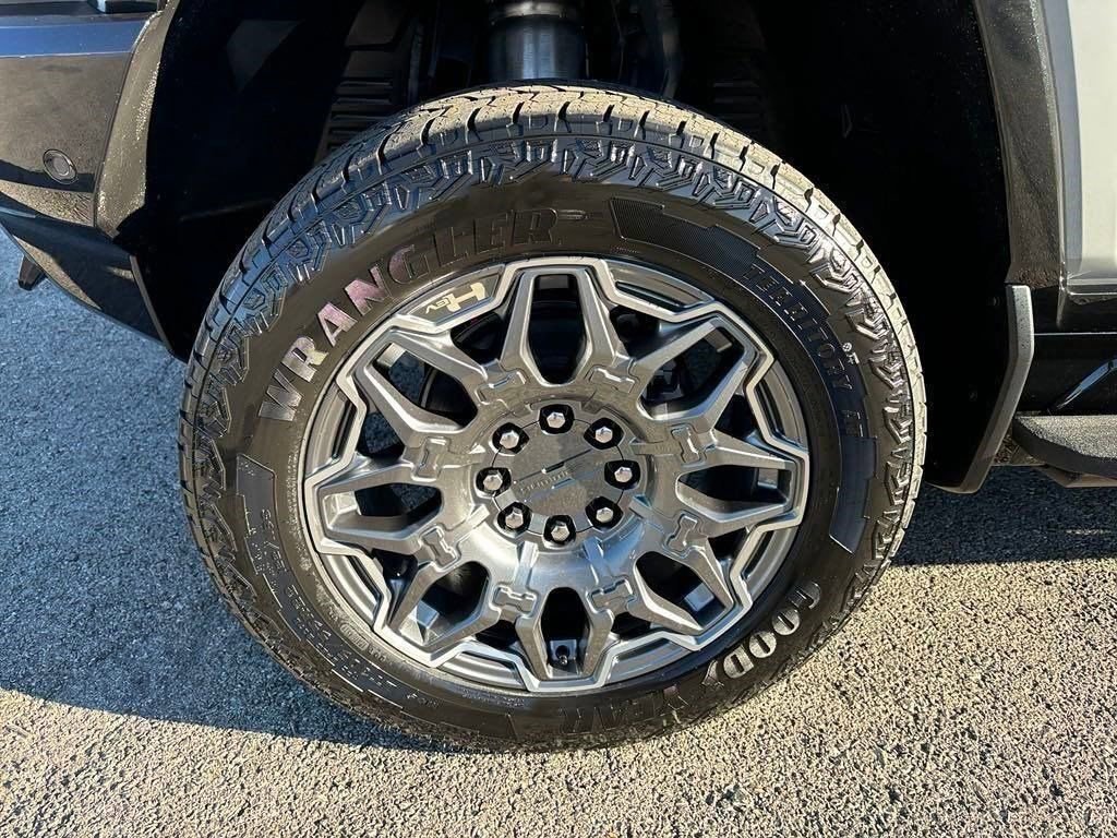 New 2025 GMC Hummer EV 3X image 20