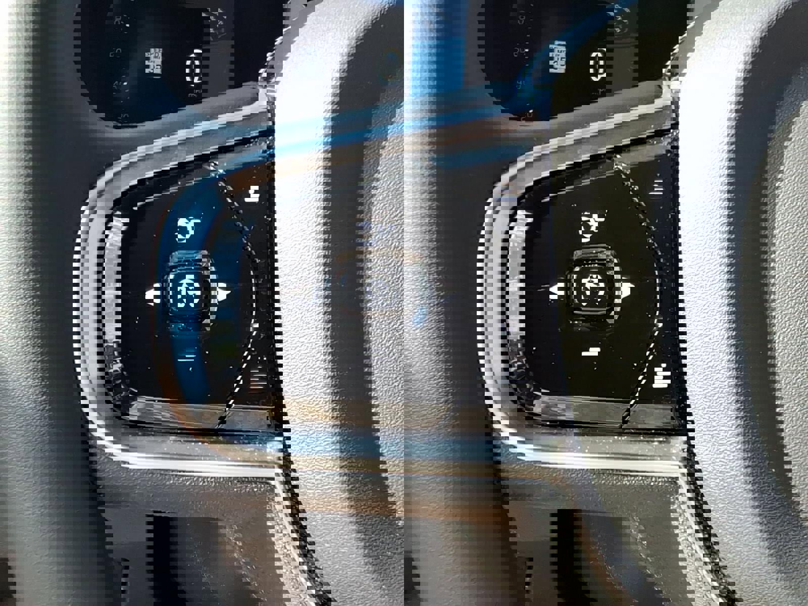 Certified 2023 Volvo XC90 B6 Ultimate w/ Lounge Package AWD/4WD image 28