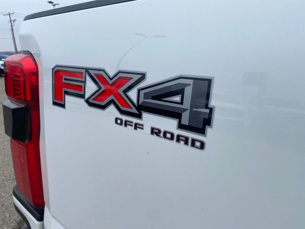 Used 2024 Ford F250 Platinum w/ FX4 Off-Road Package image 36