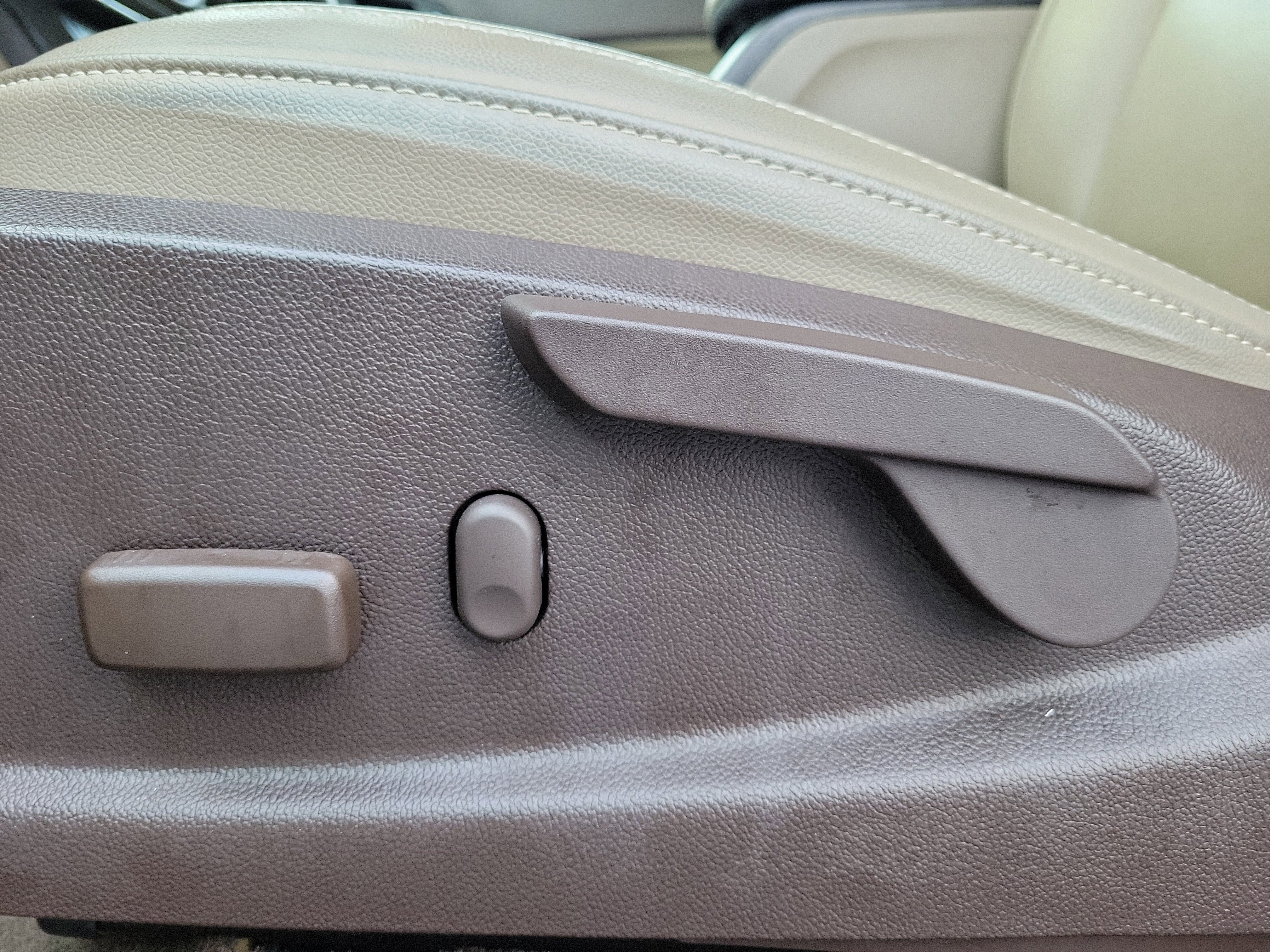 Used 2018 GMC Canyon SLT w/ Driver Alert Package image 20