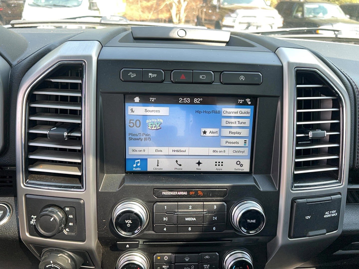 Used 2018 Ford F150 Platinum w/ Equipment Group 701A Luxury AWD/4WD image 20
