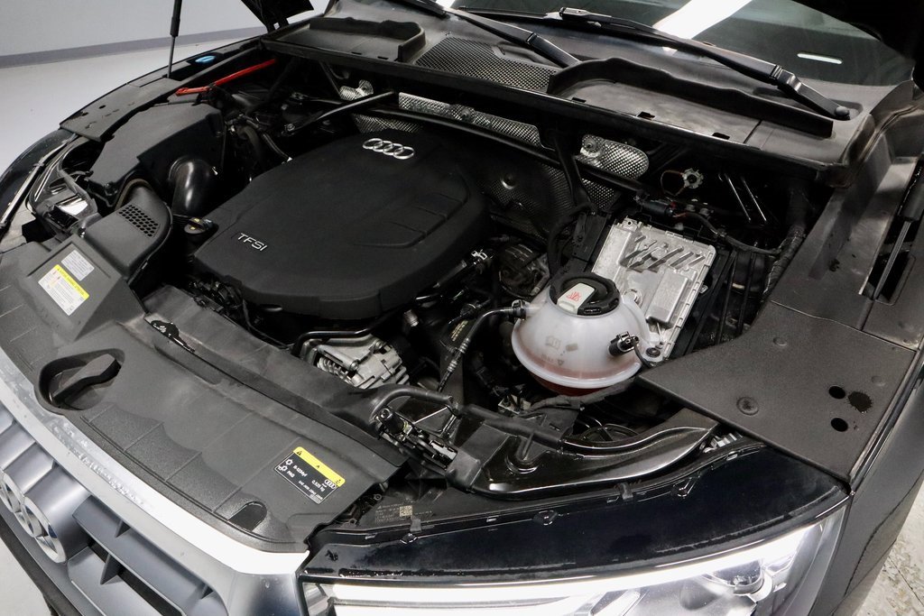 Used 2019 Audi Q5 2.0T Premium w/ Convenience Package image 18