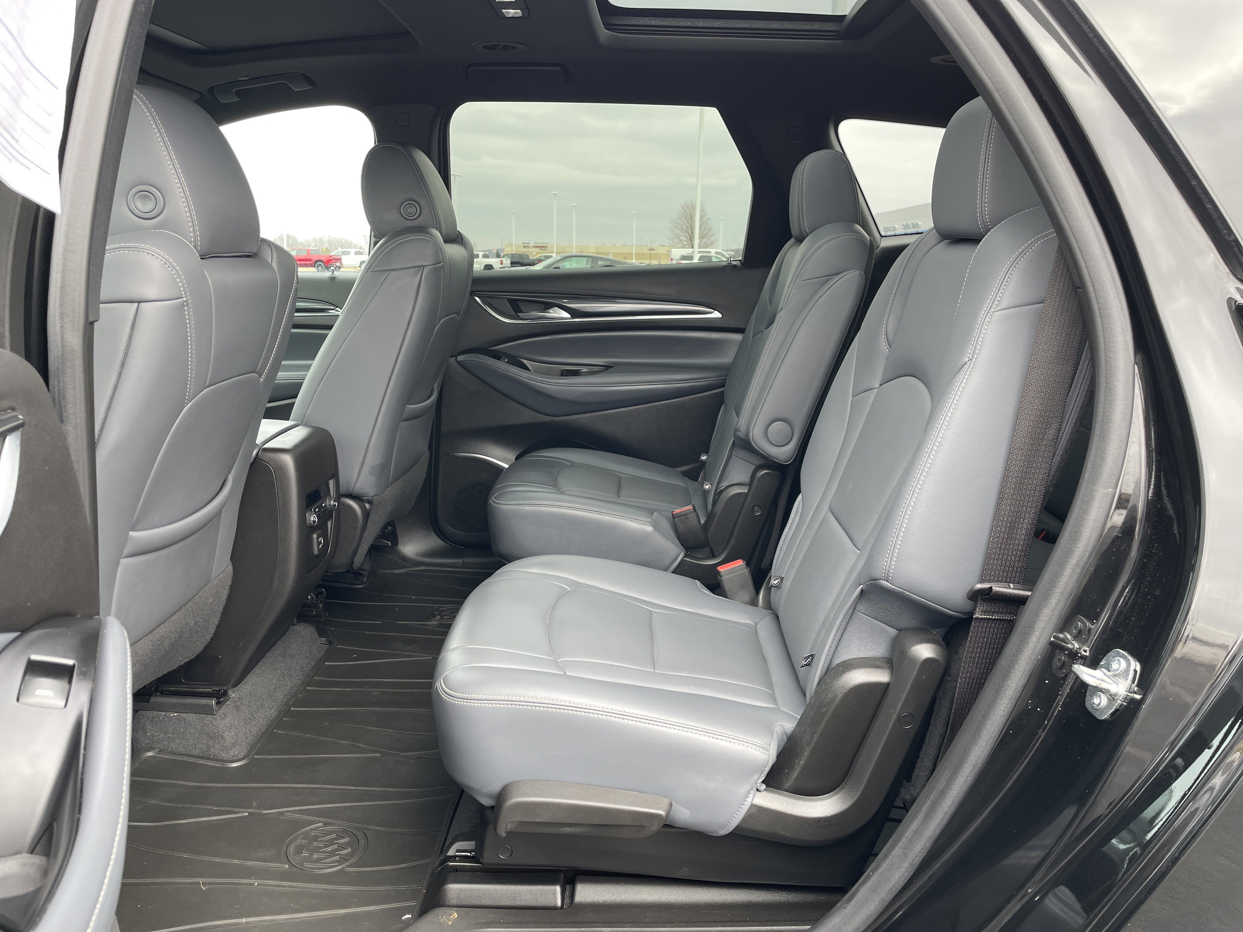 Used 2023 Buick Enclave Essence w/ Experience Buick Package image 22