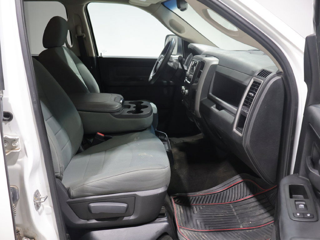 Used 2014 RAM 1500 ST w/ SXT Appearance Group AWD/4WD image 27