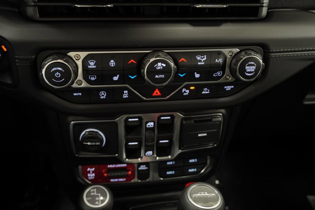 New 2026 Jeep Gladiator Mojave w/ Safety Group image 25