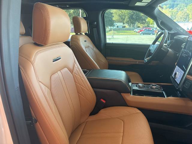 Certified 2024 Ford Expedition Platinum image 20