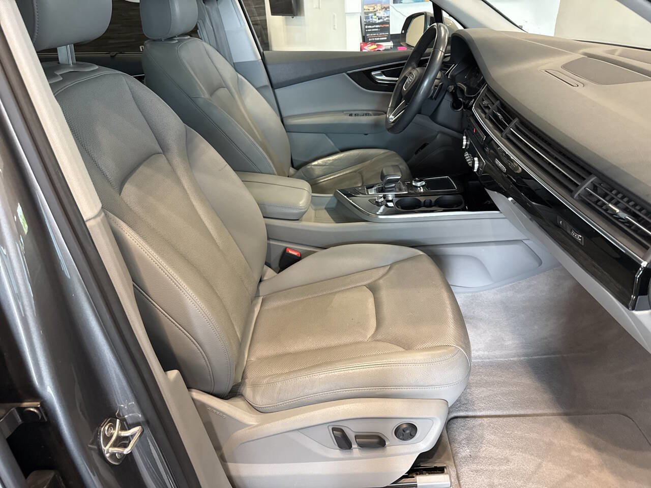 Used 2017 Audi Q7 3.0T Premium Plus image 43