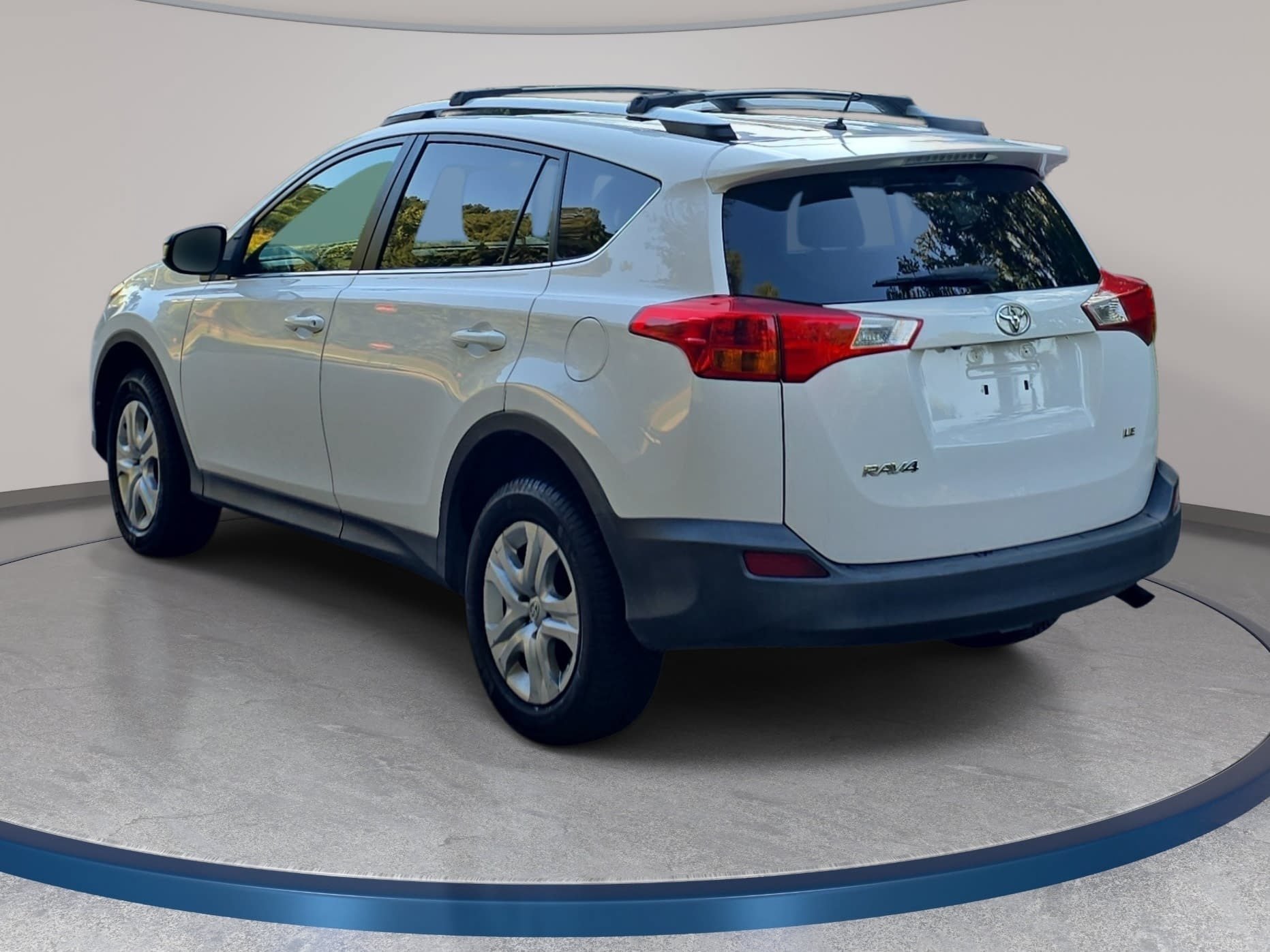 Used 2013 Toyota RAV4 LE FWD image 7