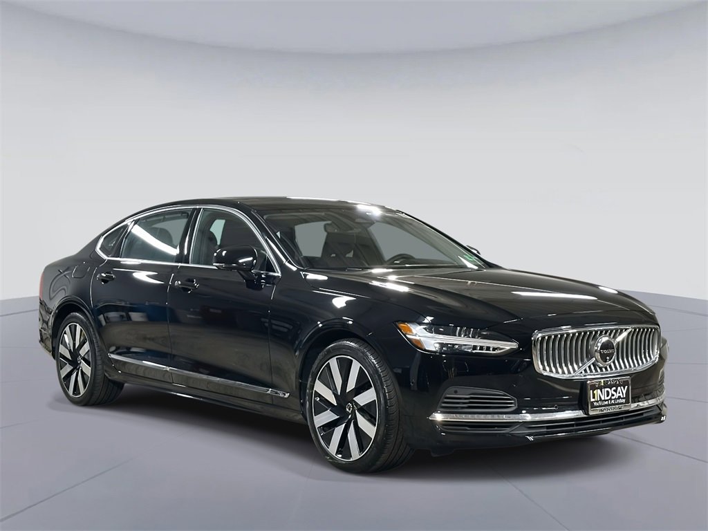 Used 2025 Volvo S90 T8 Plus image 6