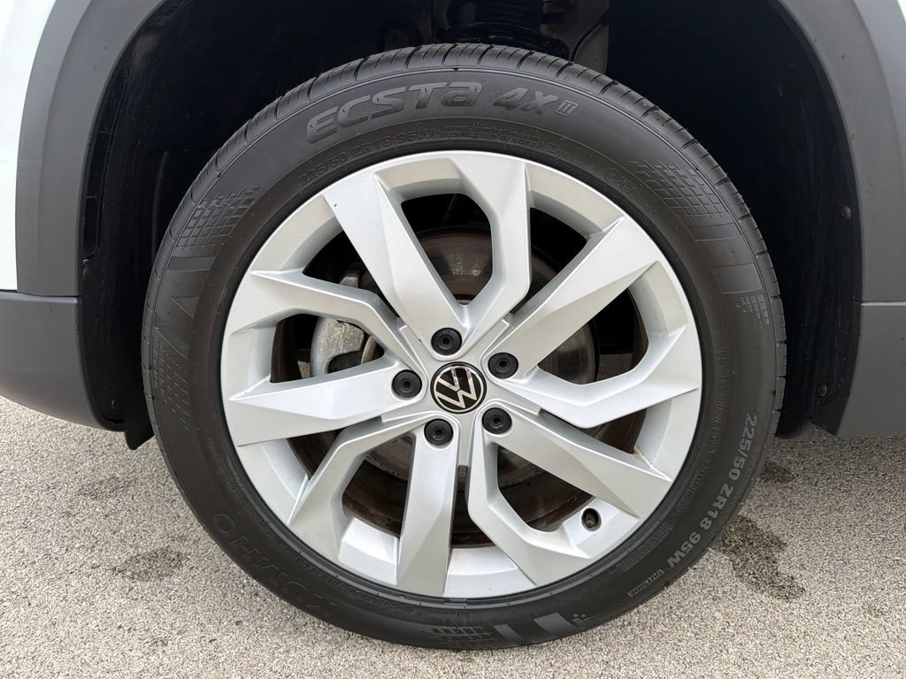 Certified 2023 Volkswagen Taos S AWD/4WD image 28