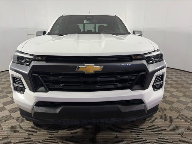 New 2026 Chevrolet Colorado LT w/ LT Convenience Package AWD/4WD image 3