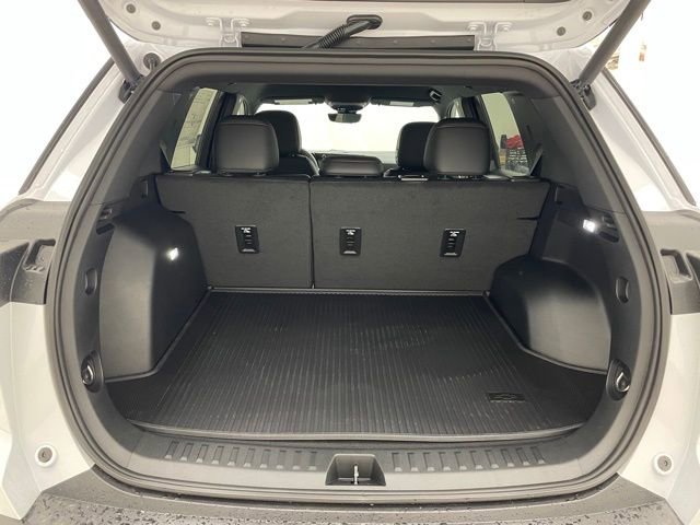 New 2026 Chevrolet Equinox RS w/ Convenience Package III image 12