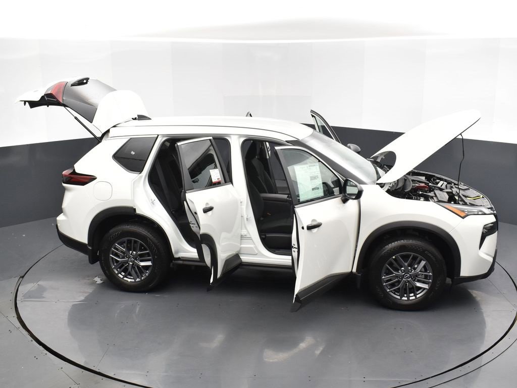 New 2026 Nissan Rogue S image 33