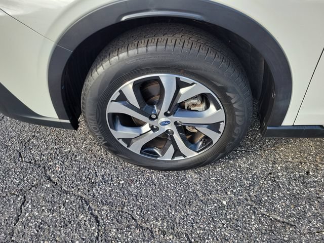 Used 2022 Subaru Outback Limited AWD/4WD image 5